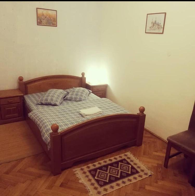 Central Brasov Apartment Luaran gambar